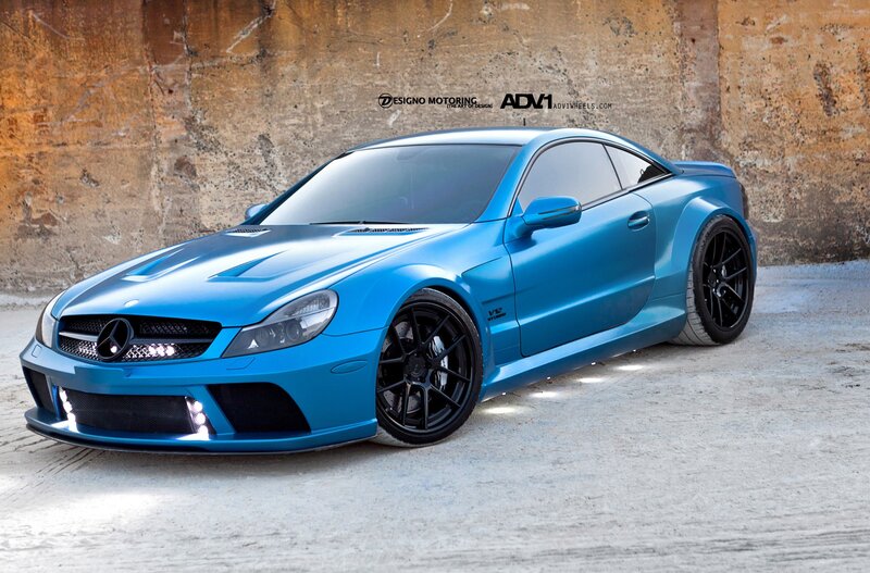 blue mercedes-benz slr
