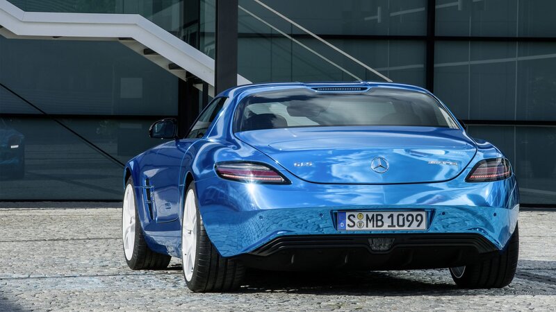 blue mercedes-benz sls amg