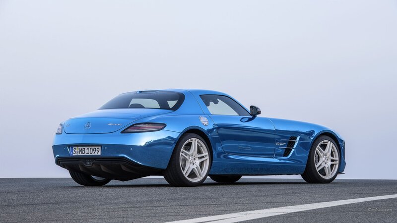 blue mercedes-benz sls amg