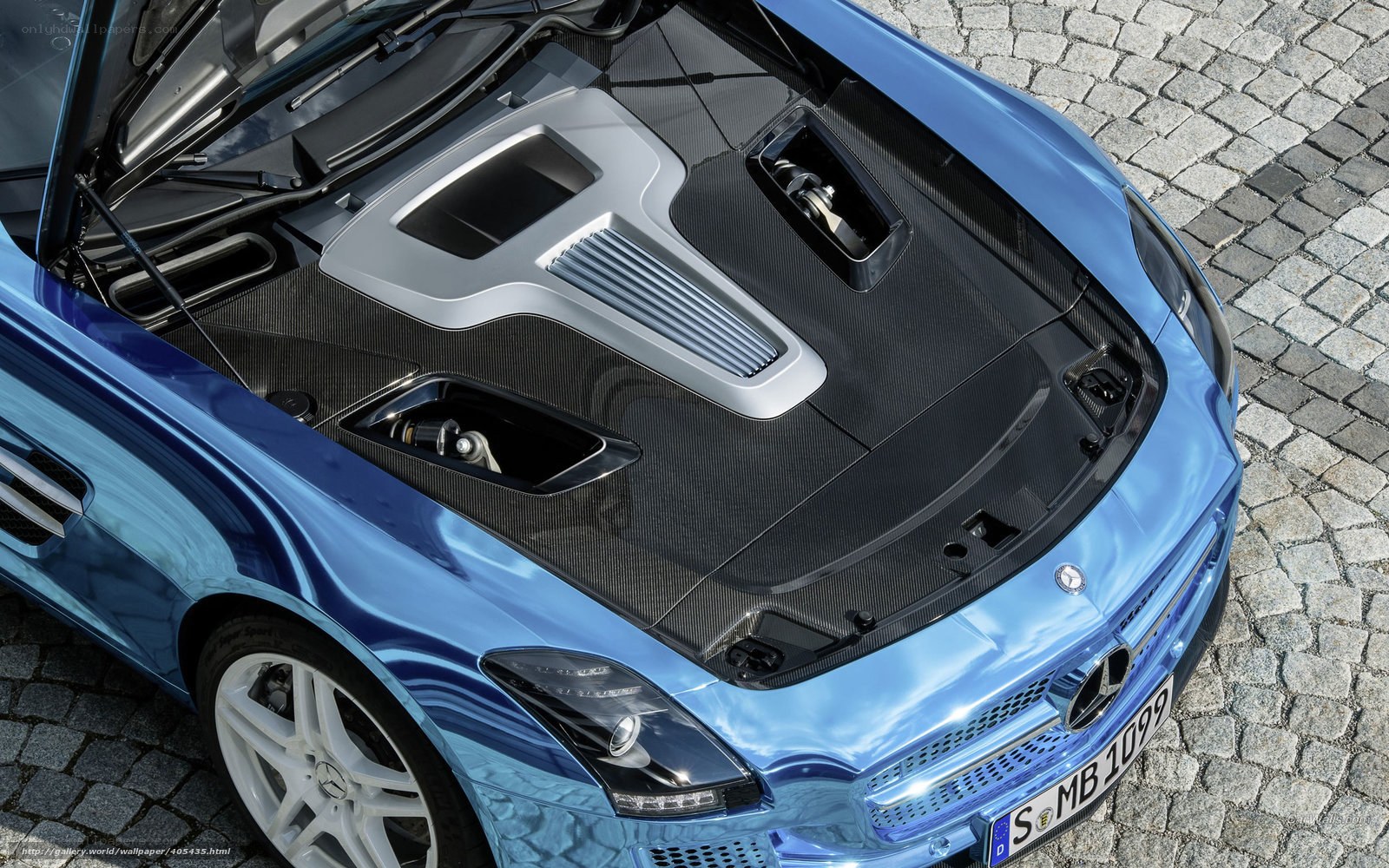 blue mercedes-benz sports car