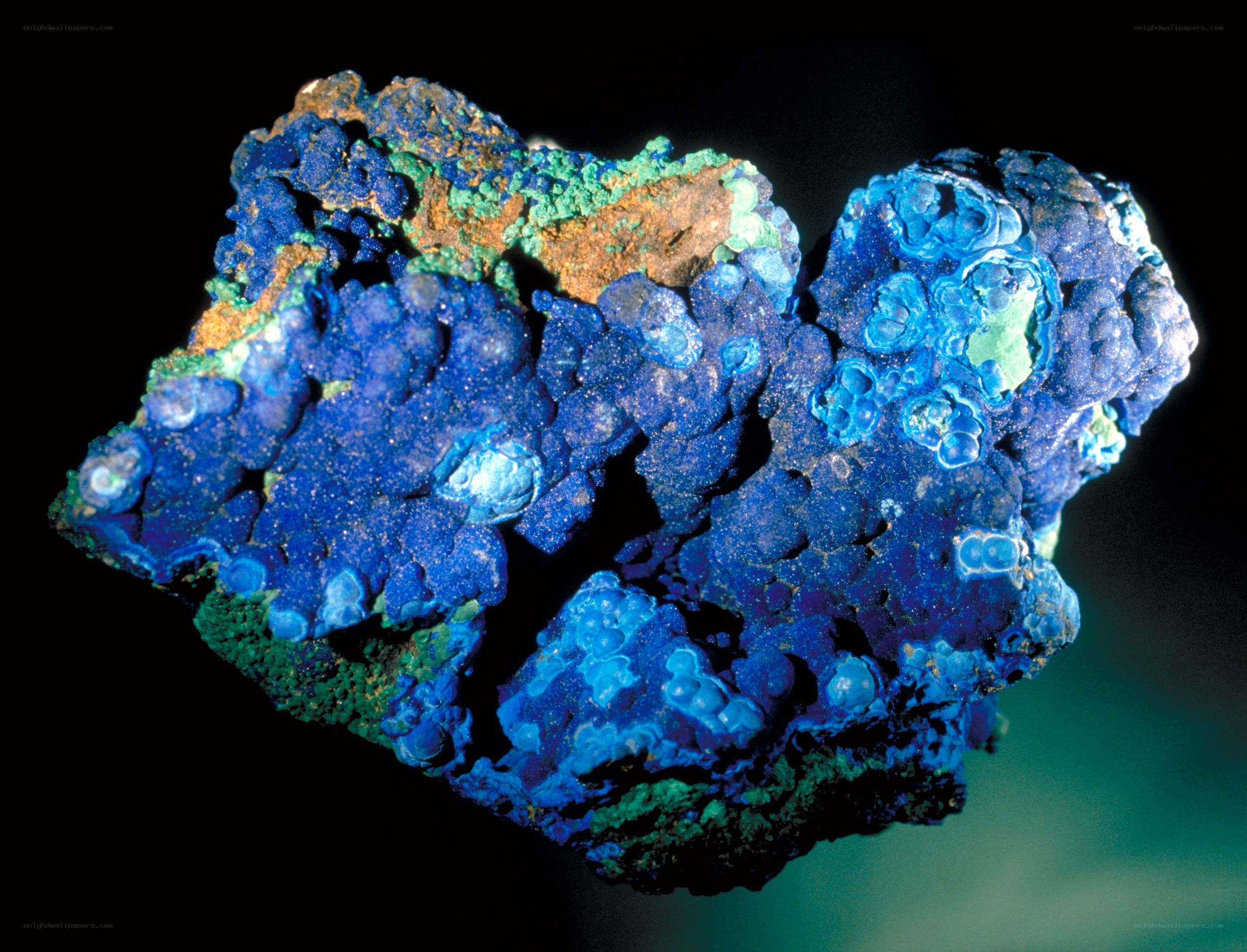 Blue mineral specimen