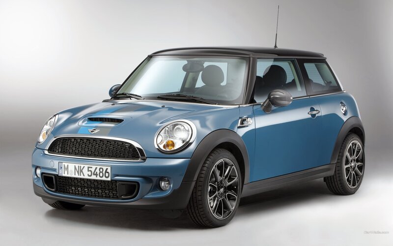 blue mini cooper car