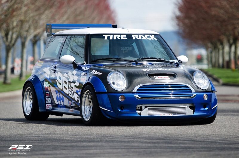 blue mini cooper race car