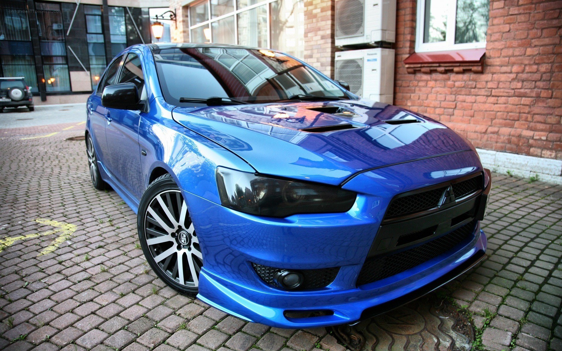 blue mitsubishi lancer