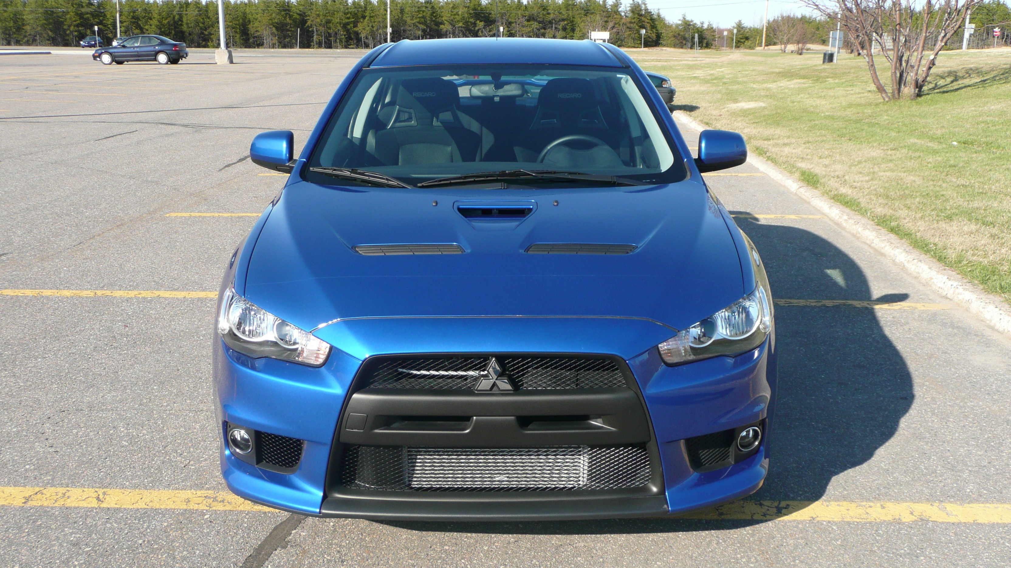 blue mitsubishi lancer evolution