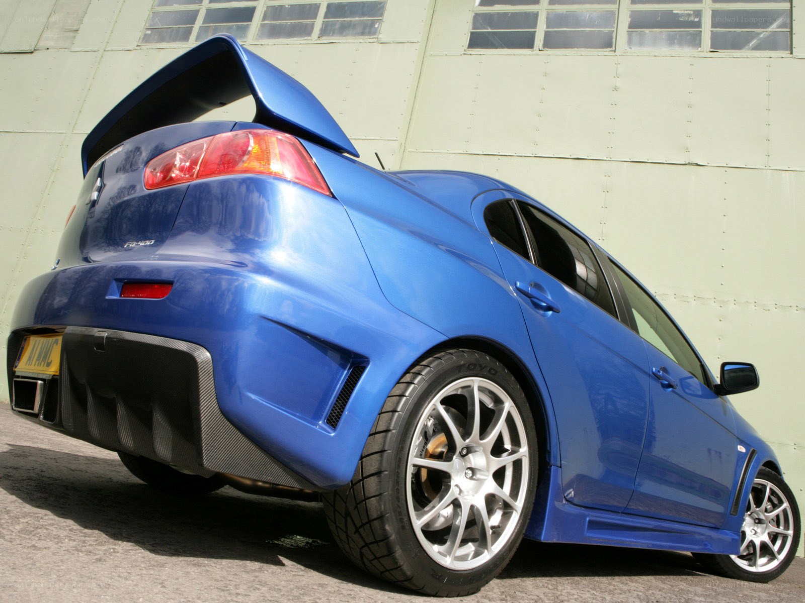 blue mitsubishi lancer evolution