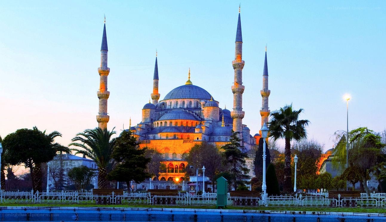Blue Mosque at dusk
