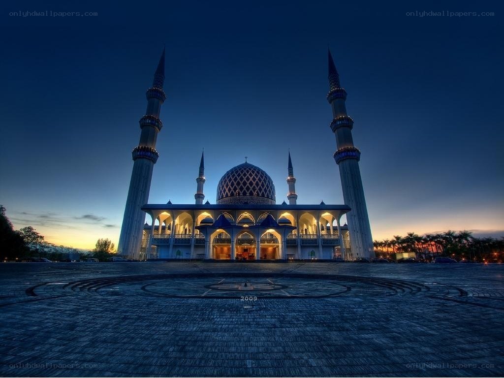 Blue Mosque at dusk