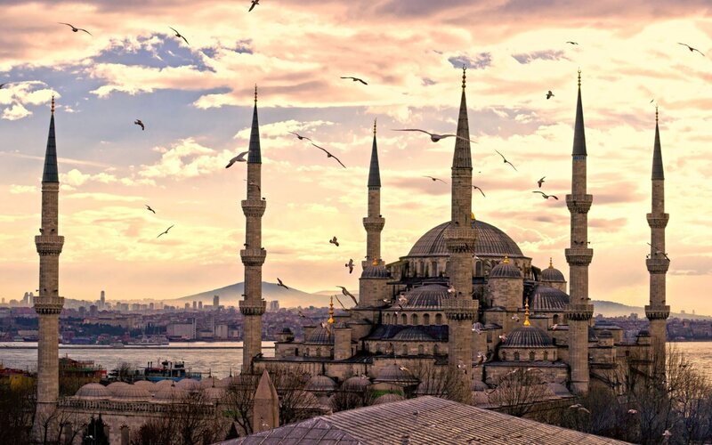 Blue Mosque in Istanbul — Minarets