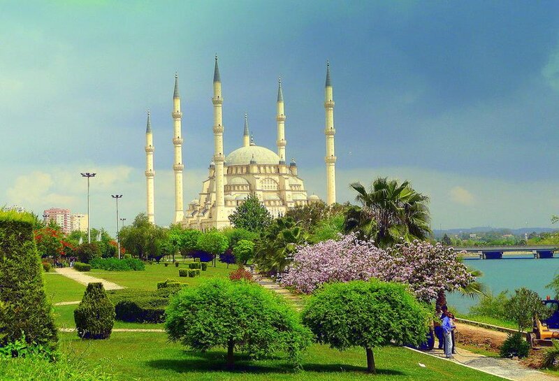 Blue Mosque with Minarets — Green