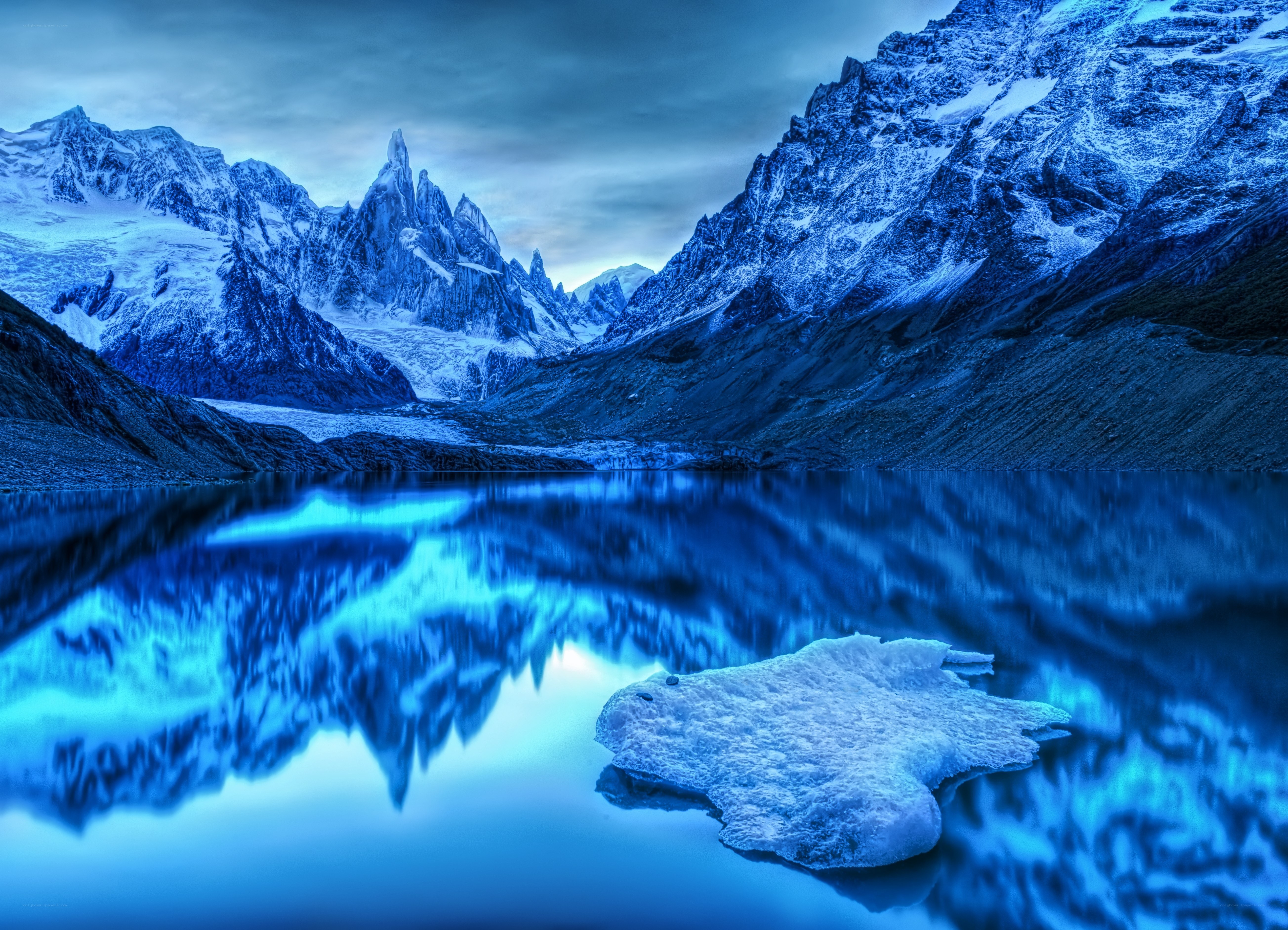 Blue mountain lake reflection