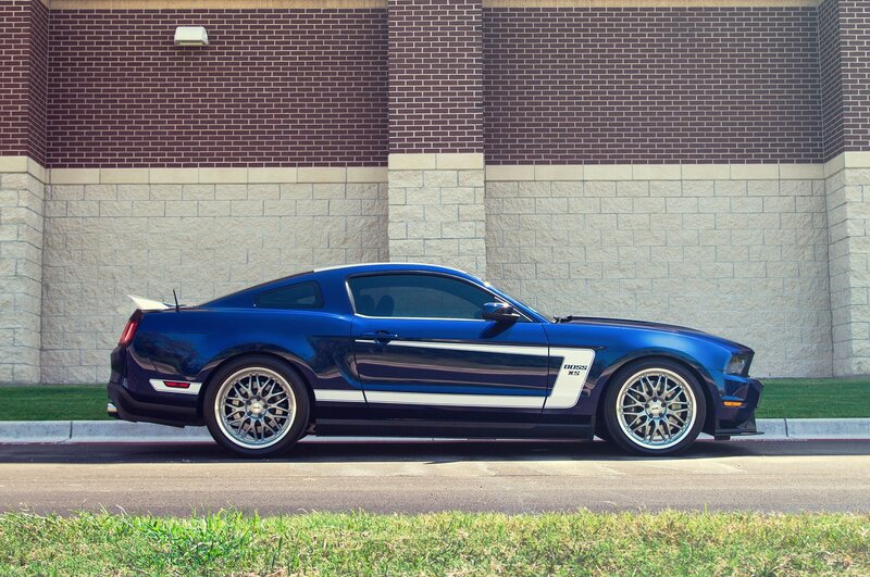 Blue Mustang Boss 302