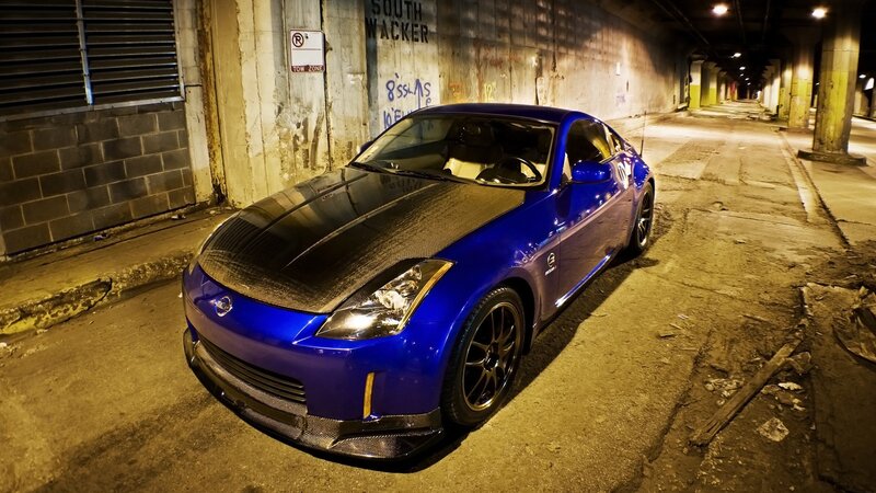 blue nissan 350z in tunnel