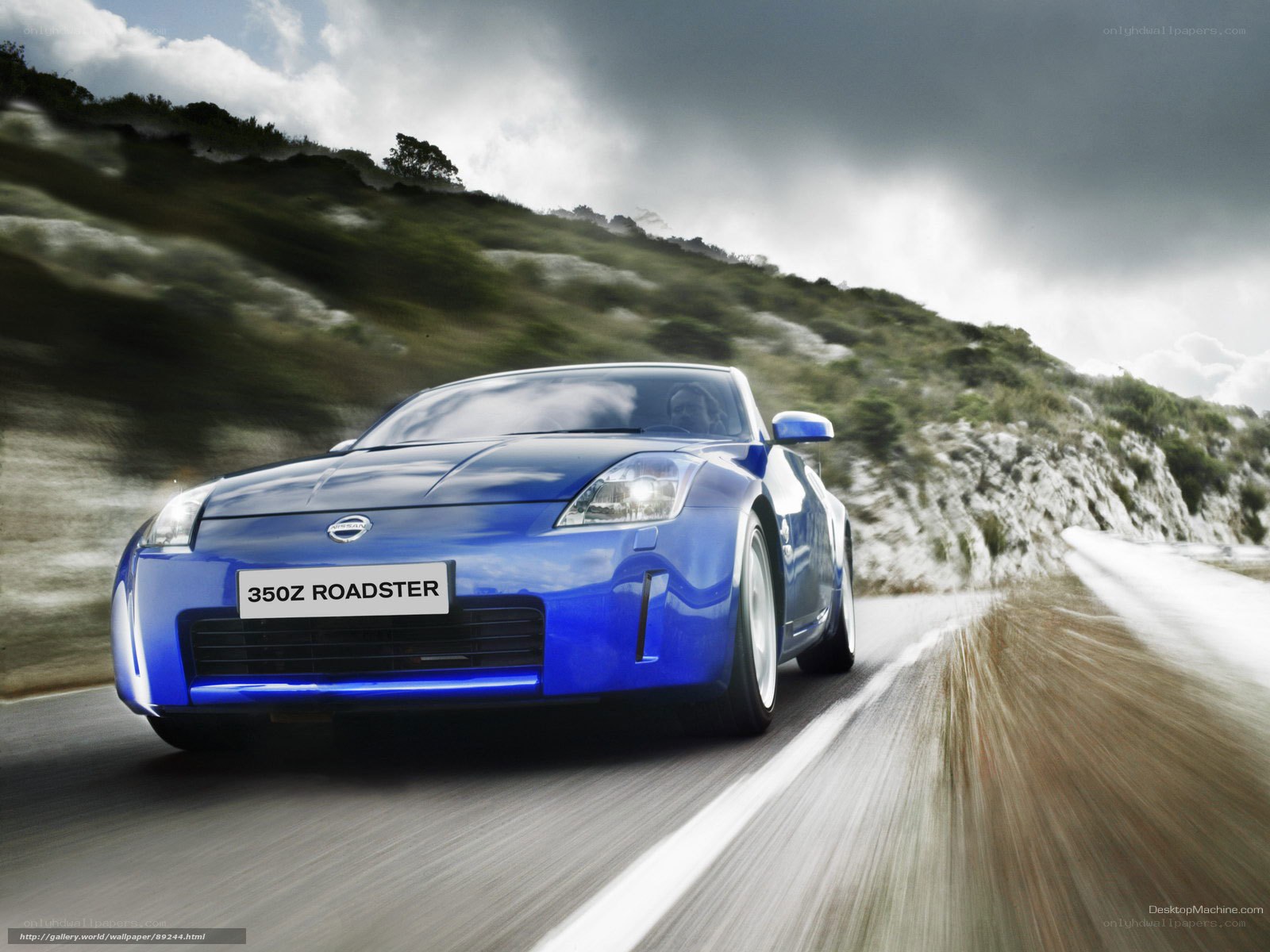 Blue Nissan 350Z Roadster