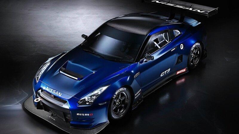 Blue Nissan GT-R race car