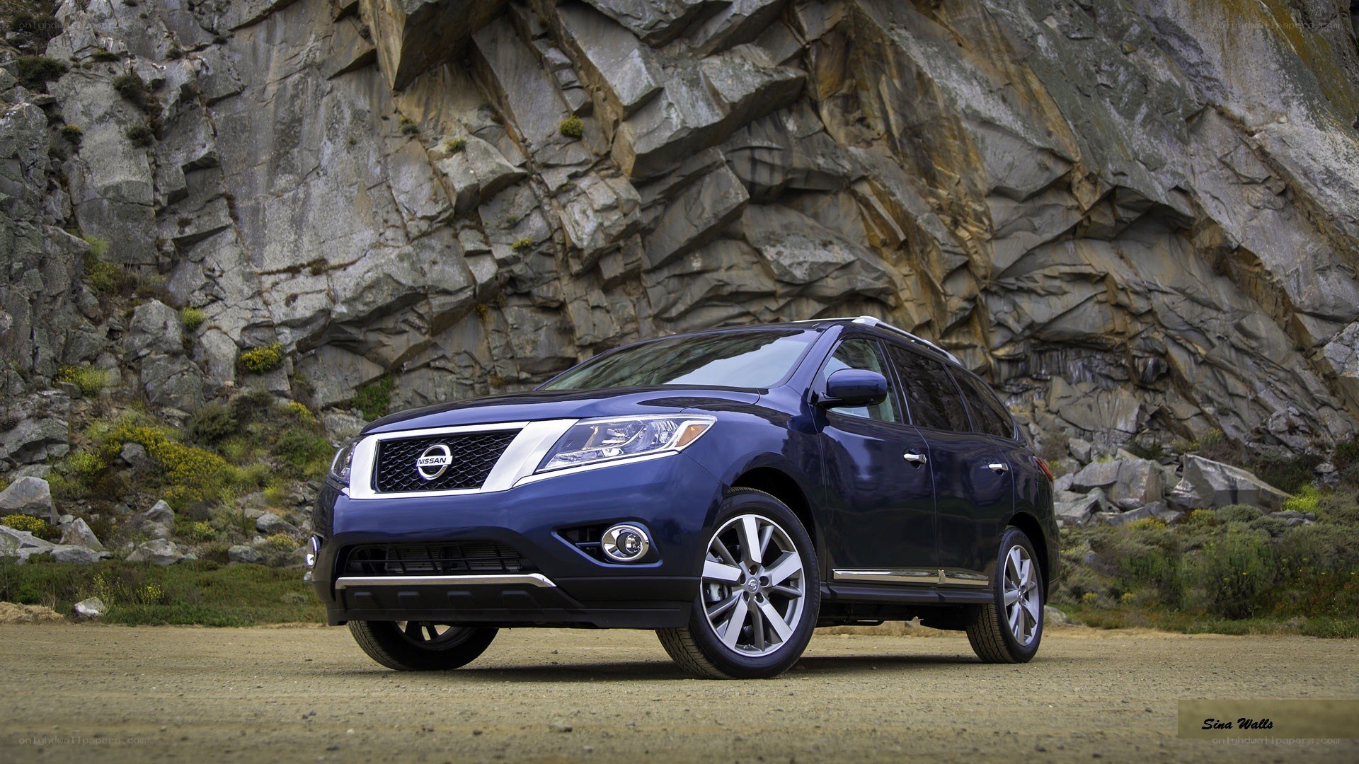 Blue Nissan Rogue SUV