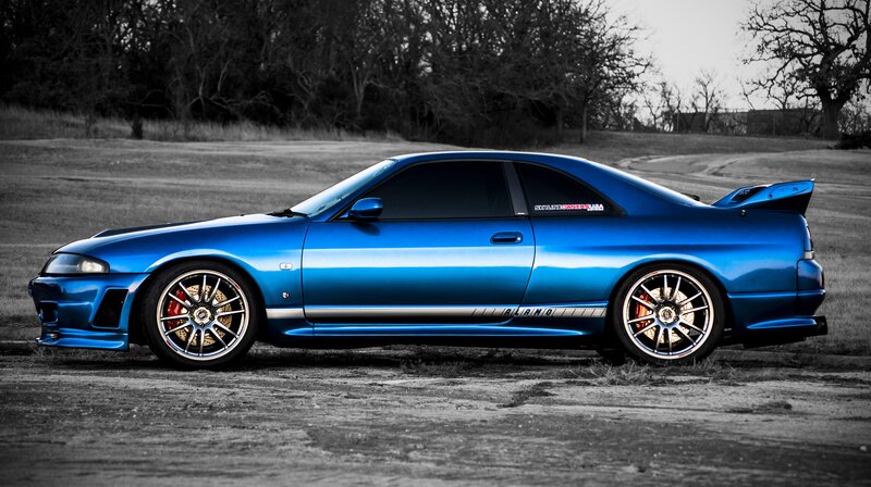 Blue Nissan Skyline GT-R