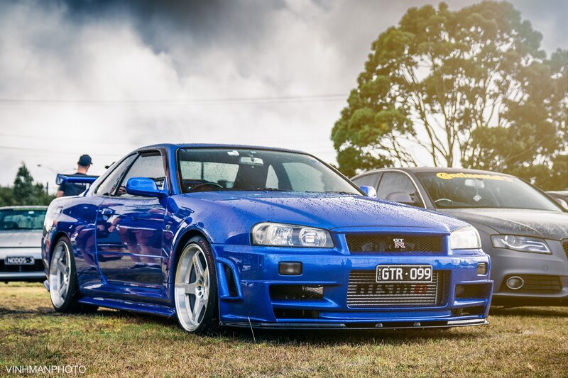 Blue Nissan Skyline Gtr — Dramatic