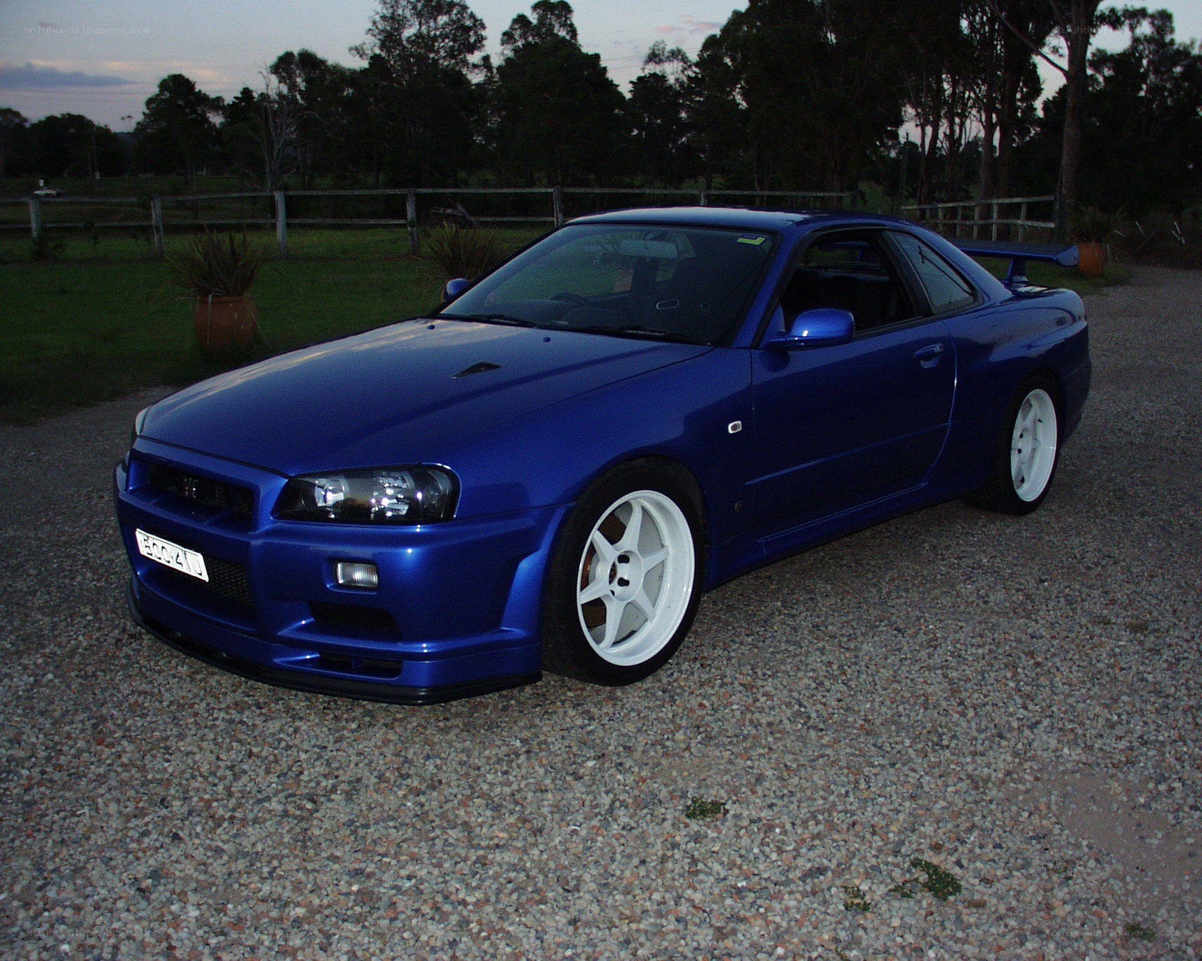 blue nissan skyline r34