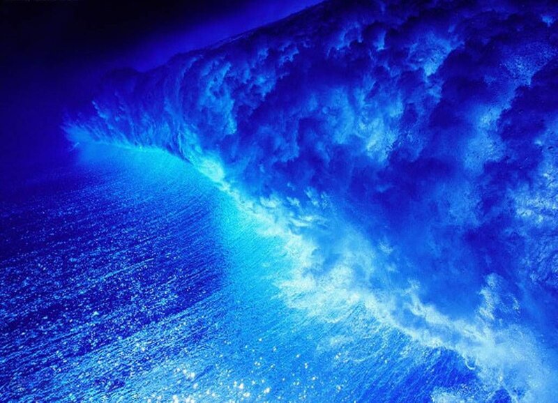 Blue Ocean Wave — Dramatic