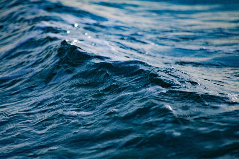 blue ocean waves