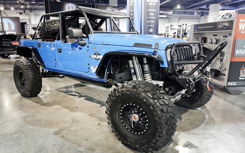 Blue Off-road Jeep — Neutral, Photograph, Tires