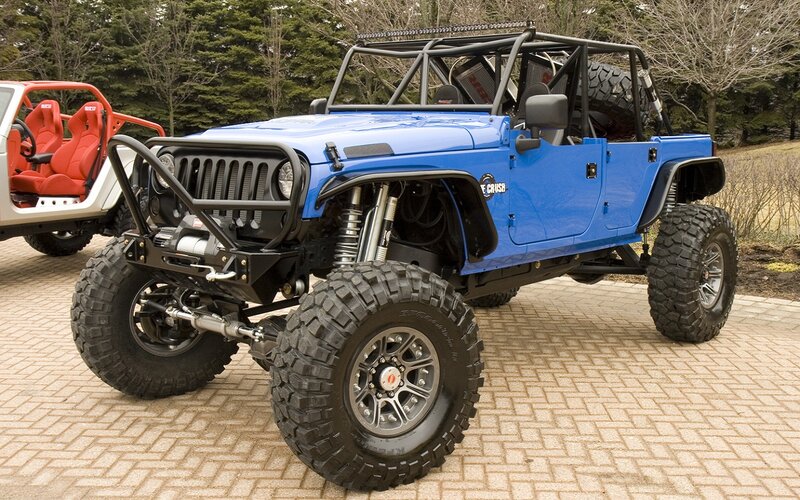 Blue Off-road Jeep — Outdoor, Autumn, Photograph