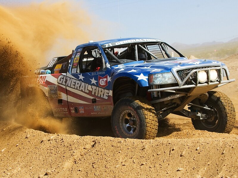 Blue Off-road Truck — Dynamic