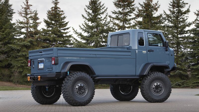 Blue Off-road Truck — Neutral