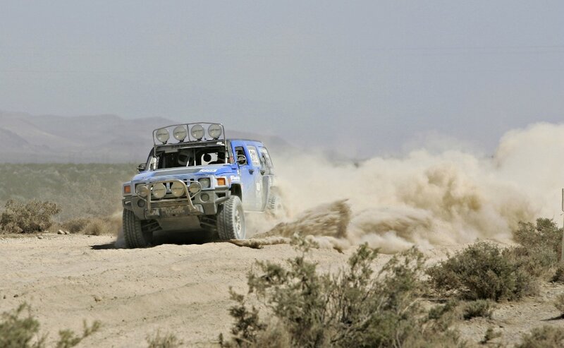 Blue Off-road Vehicle — Dynamic