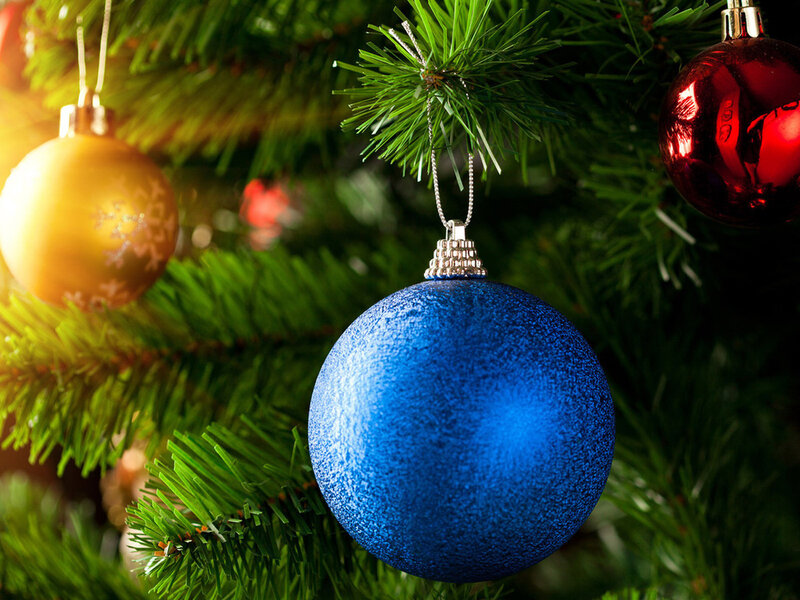 Blue Ornament on Tree — Green, Festive