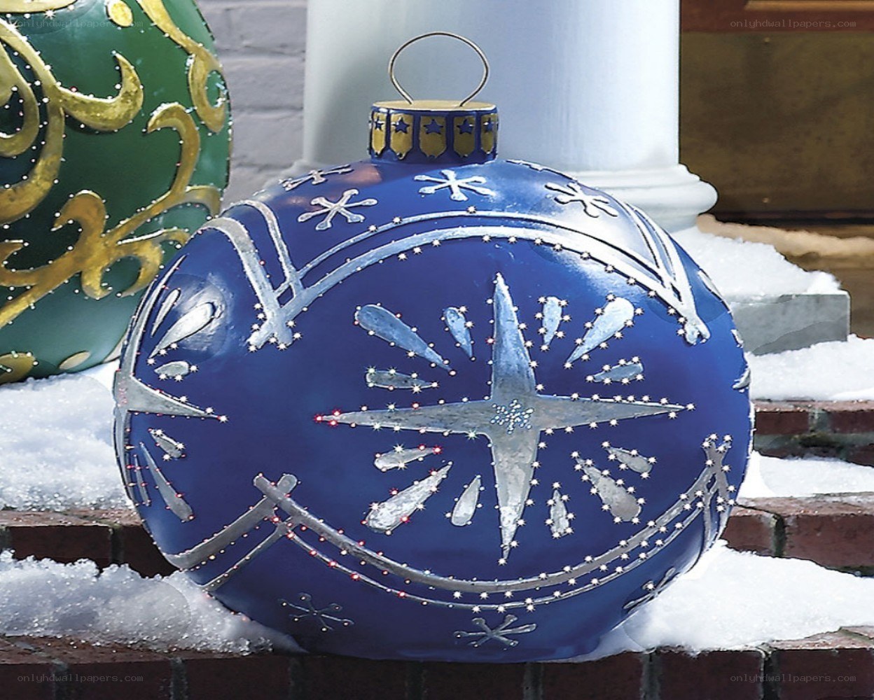 blue ornament with star design
