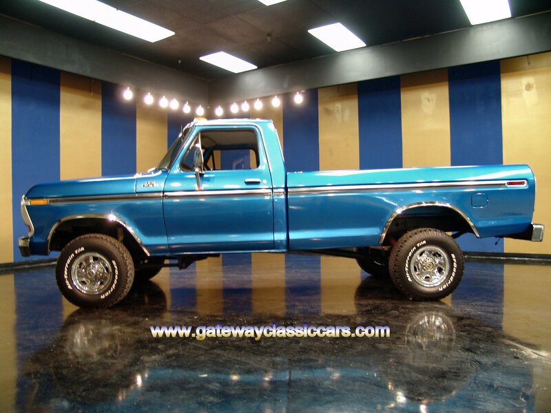 Blue Pickup Truck — Neutral, Photograph, Wheels