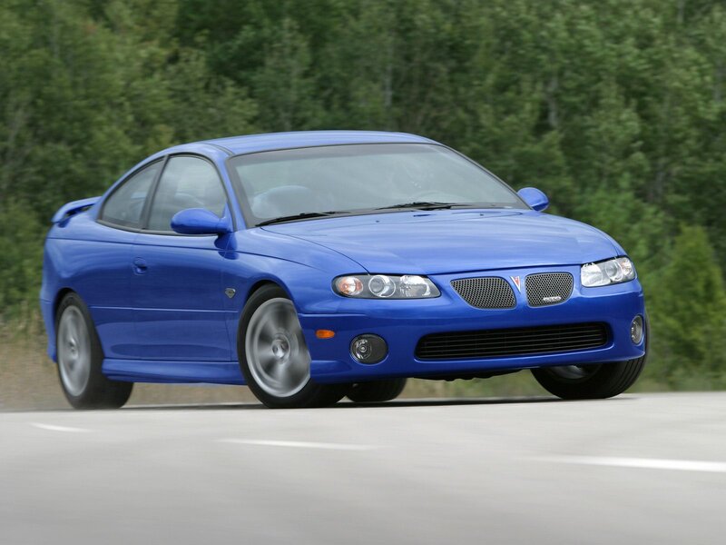 blue pontiac gto in motion