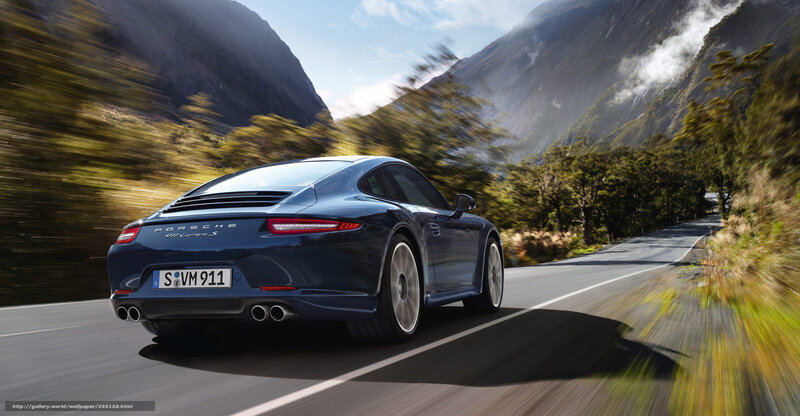 Blue Porsche 911 Carrera S — Dynamic