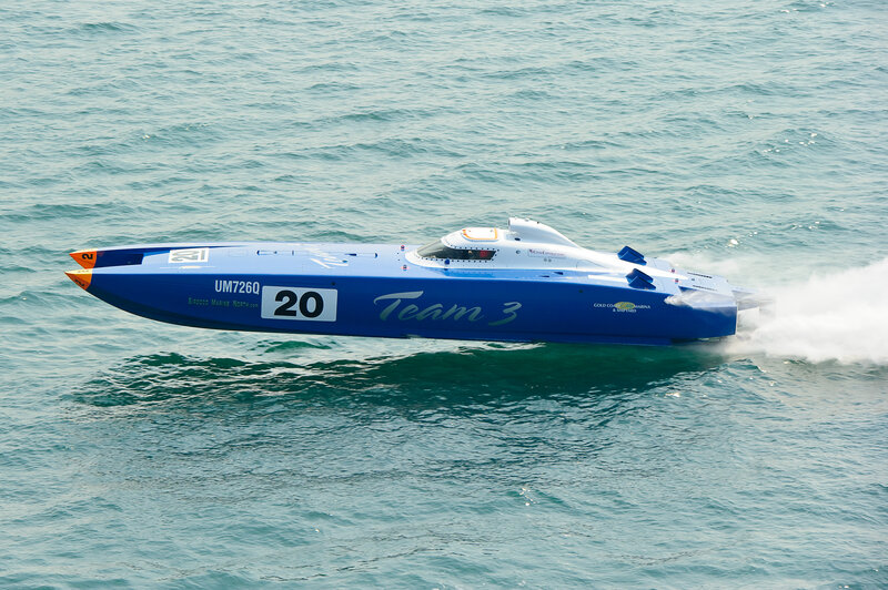 Blue Racing Boat — Dynamic