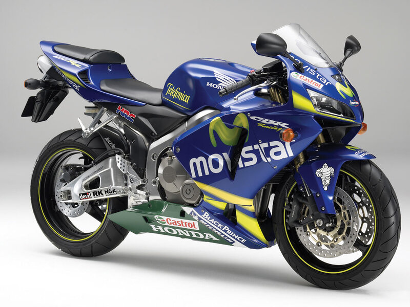 blue racing motorcycle