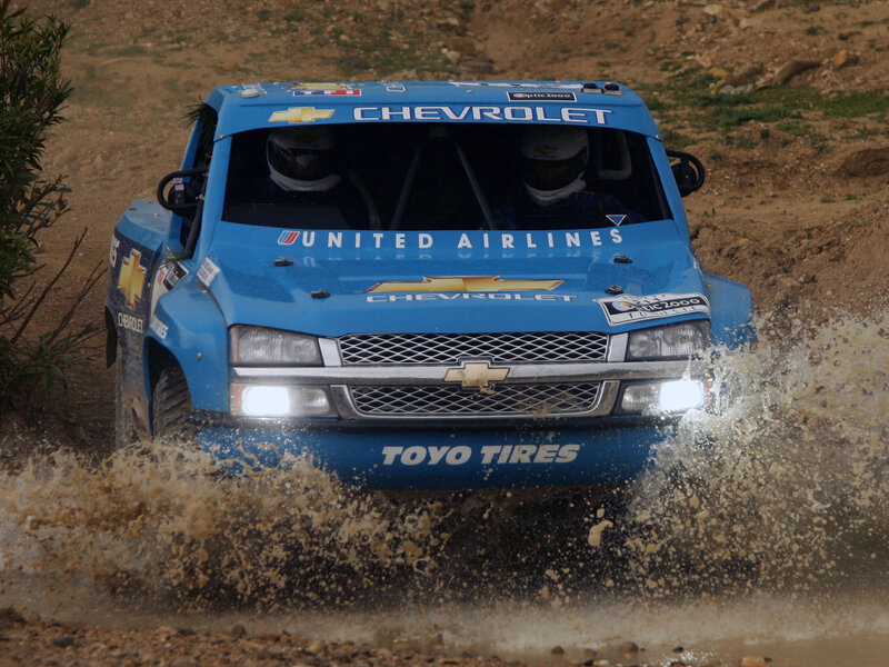 Blue Racing Truck — Dynamic