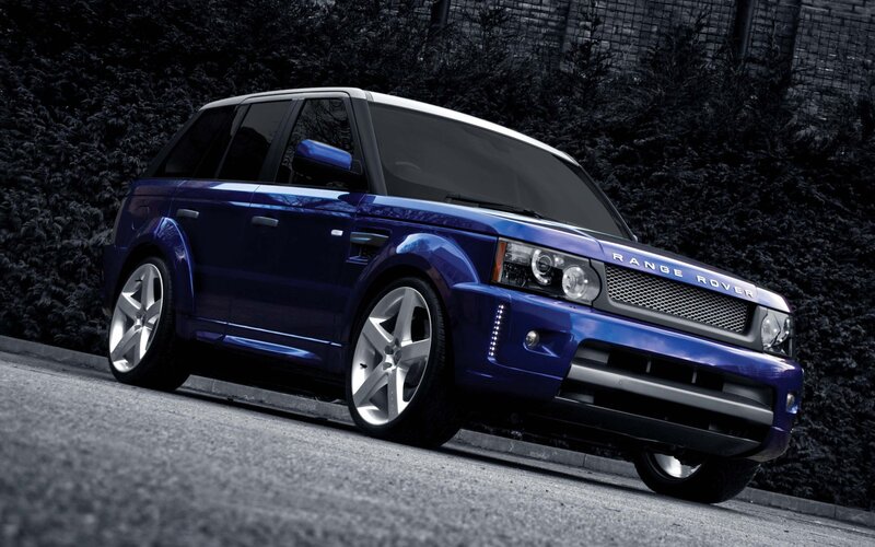 Blue Range Rover Suv — Dramatic, Photograph, Car, Road, Hedge