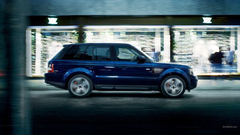 Blue Range Rover Suv — Dynamic