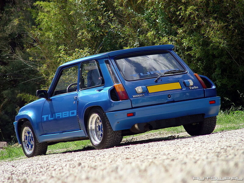 Blue Renault 5 Turbo