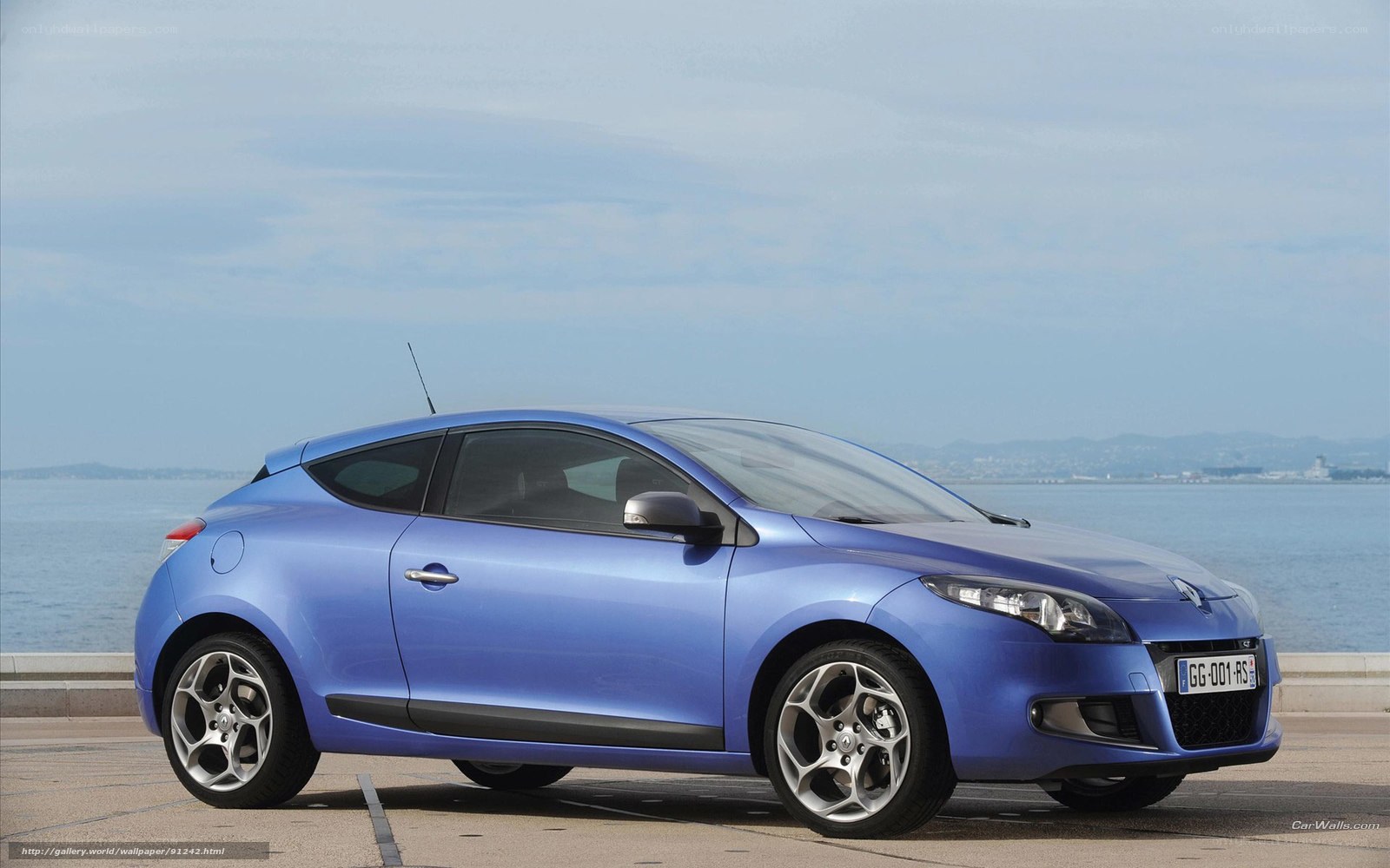 Blue Renault Megane Coupe