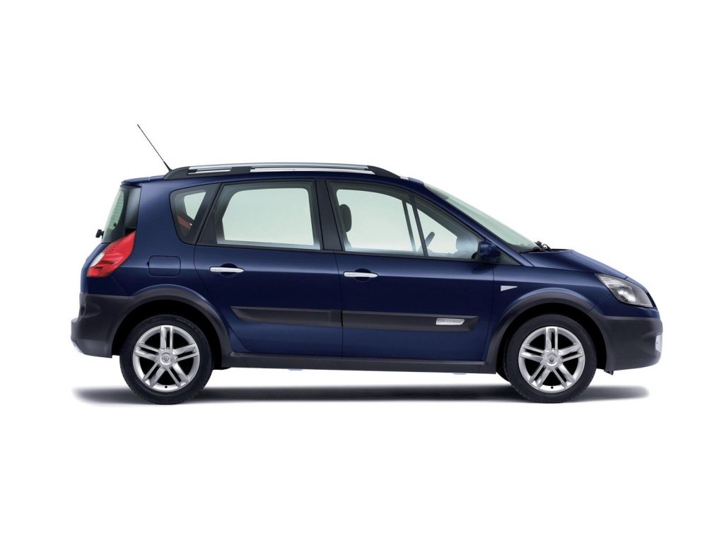 blue renault scenic car