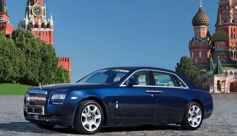 Blue Rolls-Royce Sedan — Serene, Afternoon