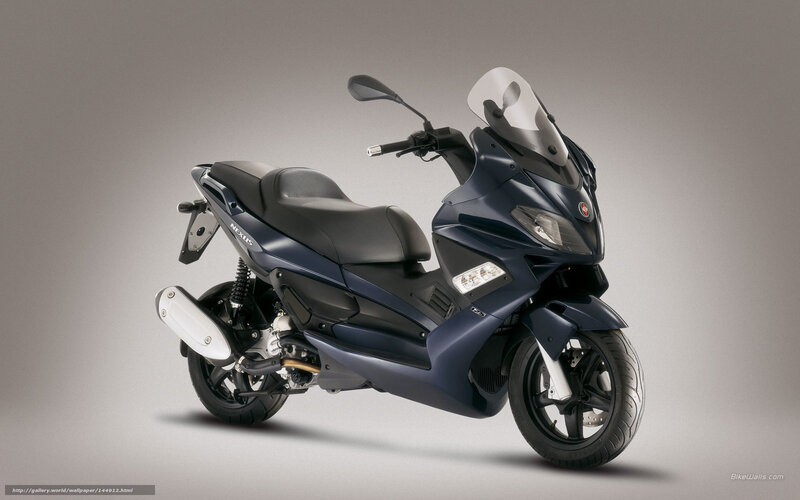Blue Scooter — Neutral, Photograph, Windshield, Exhaust