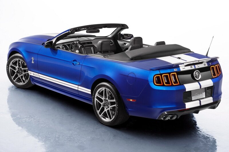 Blue Shelby GT500 convertible