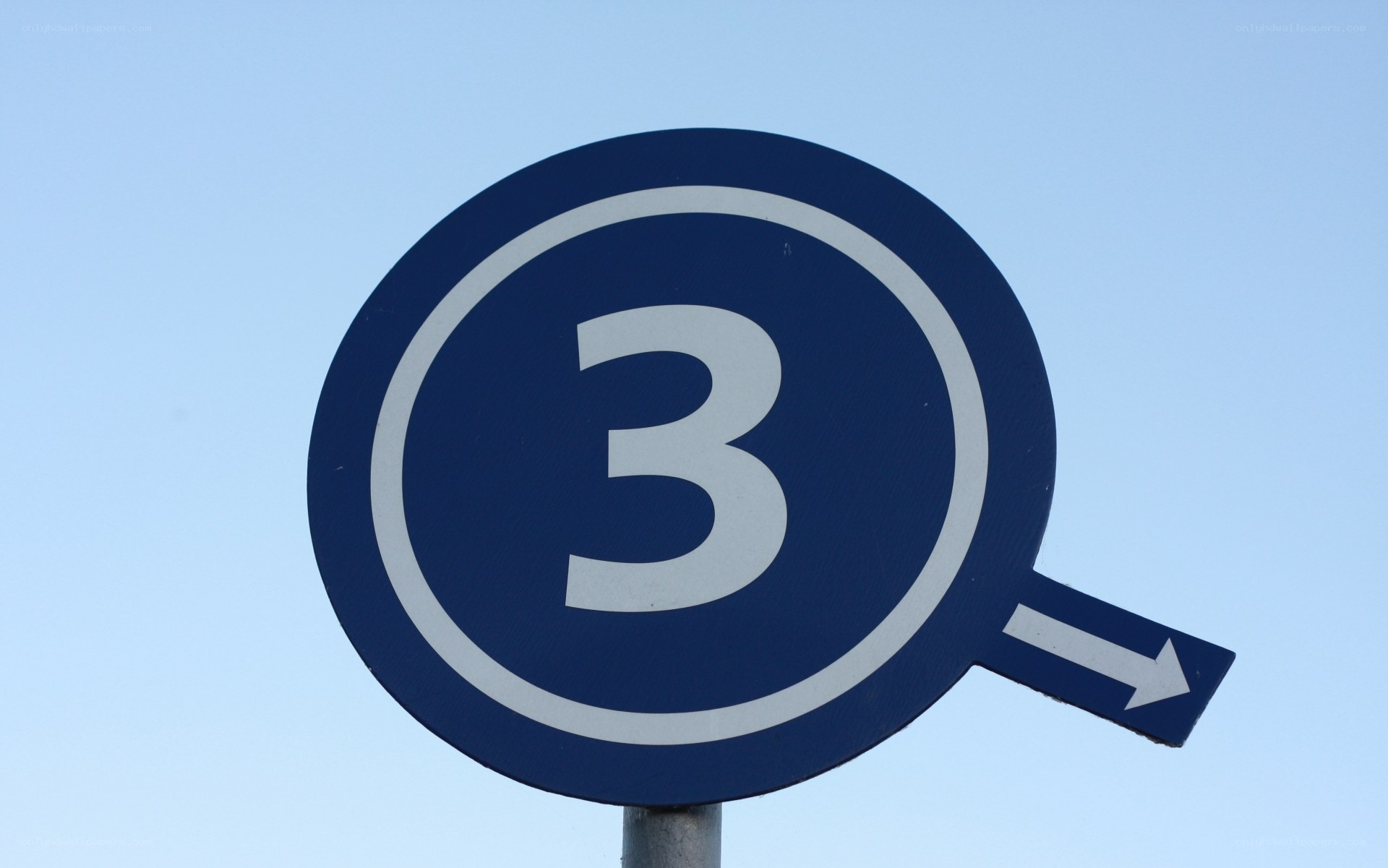 blue sign with number three