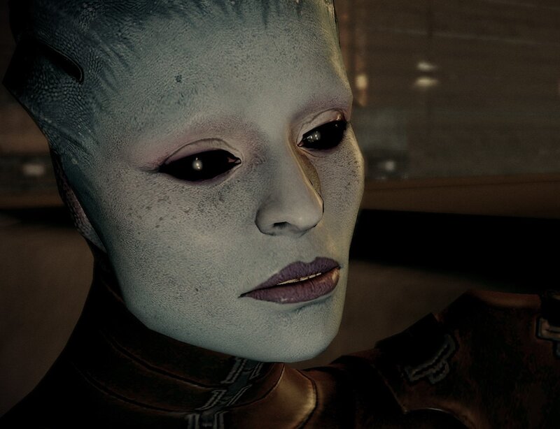 Blue-skinned Alien Character — Gray
