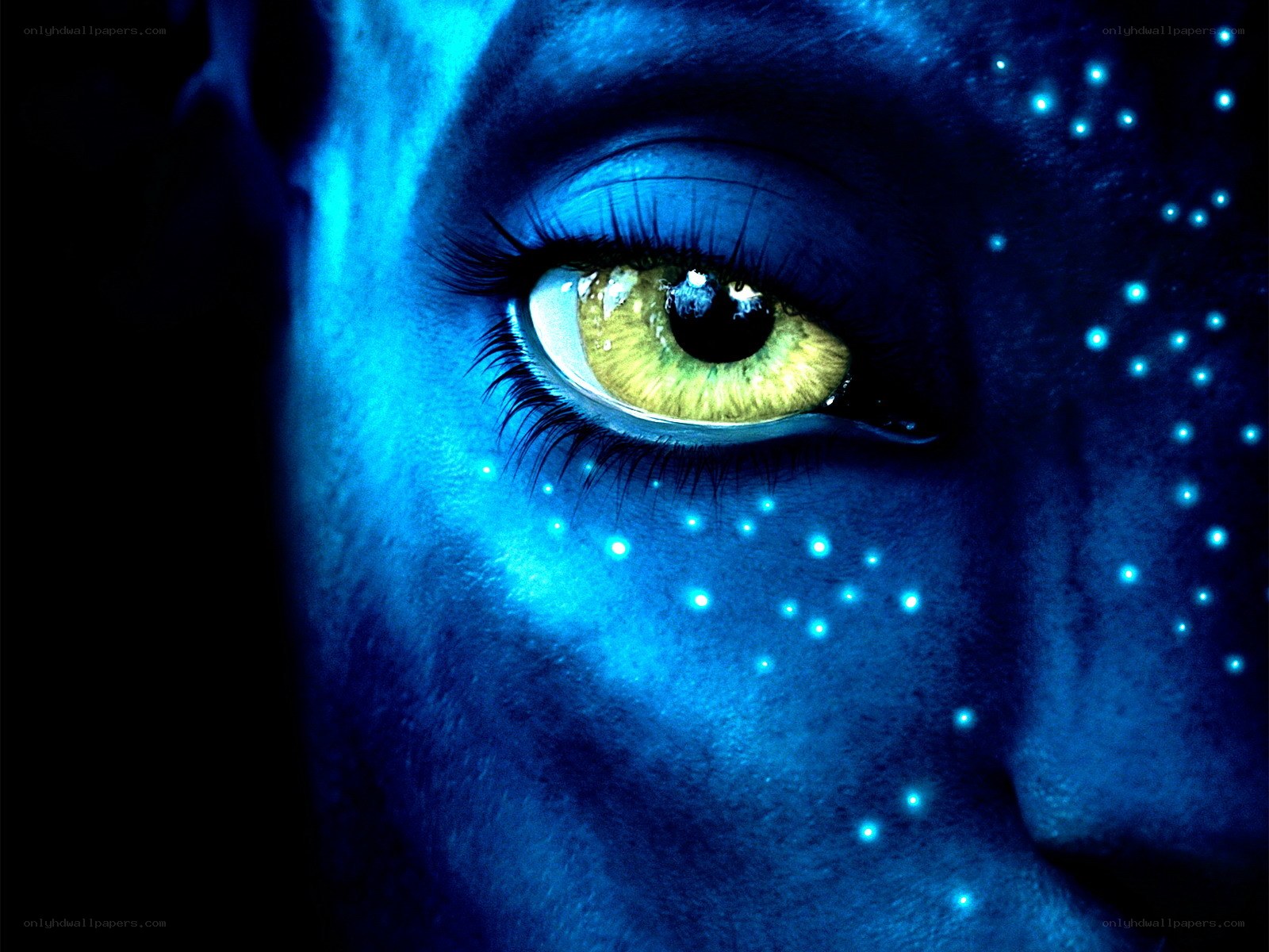 blue-skinned alien eye