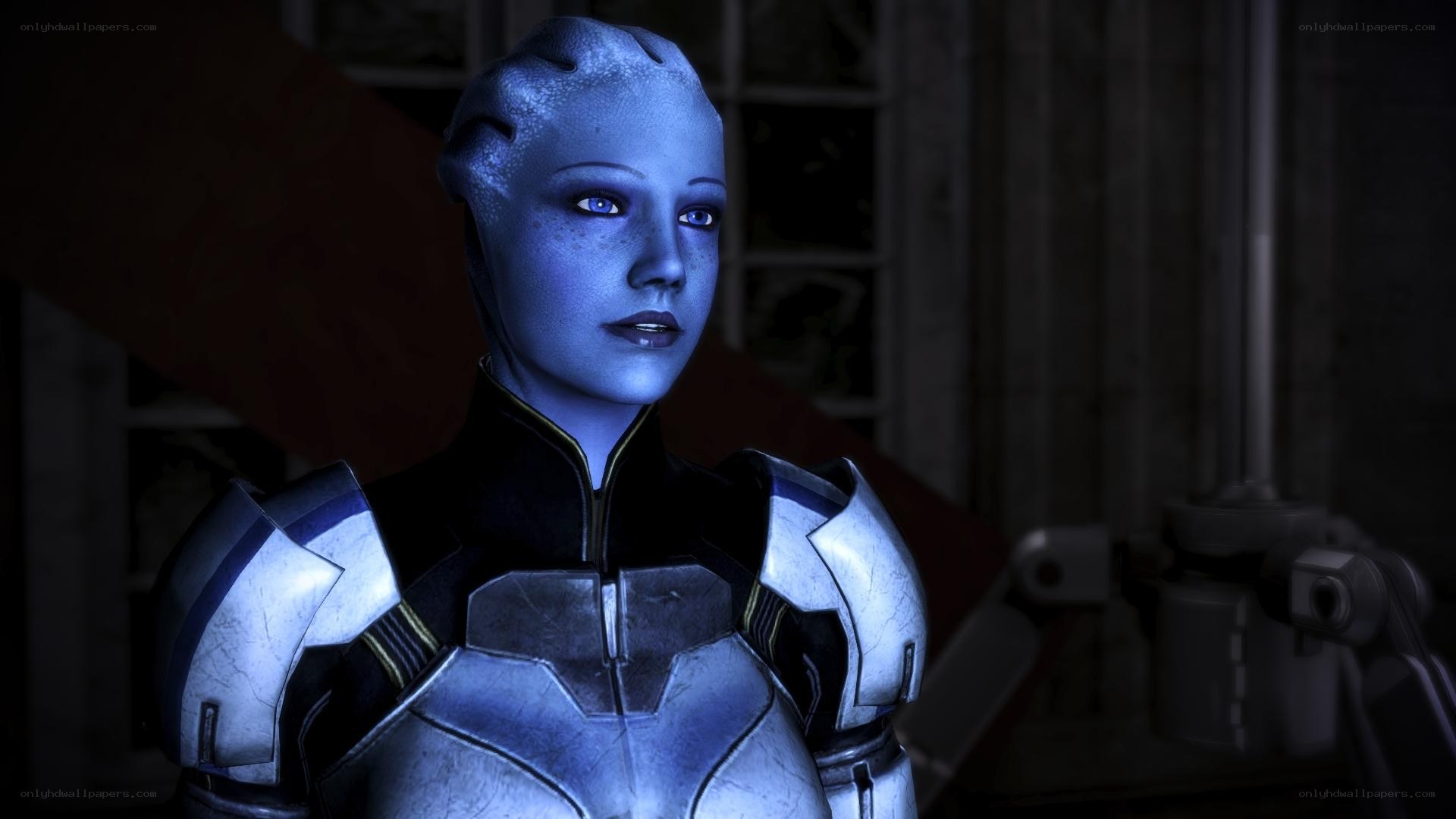 blue-skinned alien in armor